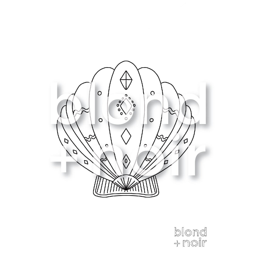 Jewel Shell Colouring Page – Free Under the Sea Printable Blond + Noir 