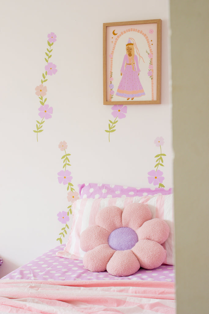 Meadow Florals Wall Frame | Wall Decals Wall Decals Blond + Noir 