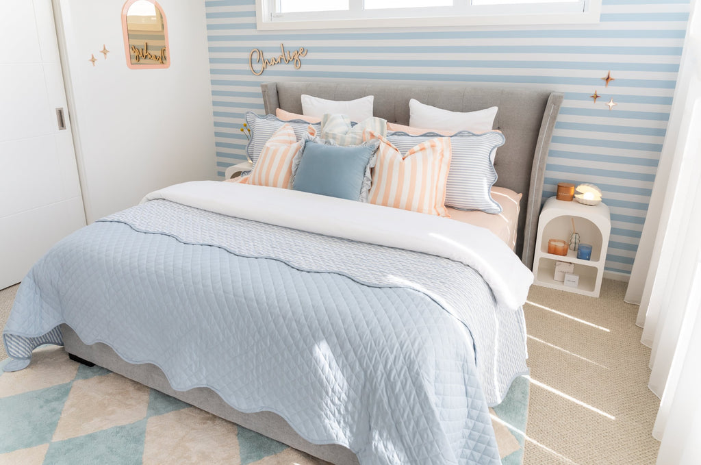 Thin Stripes | Full & Half Wall Wallpaper Wallpaper Blond + Noir 