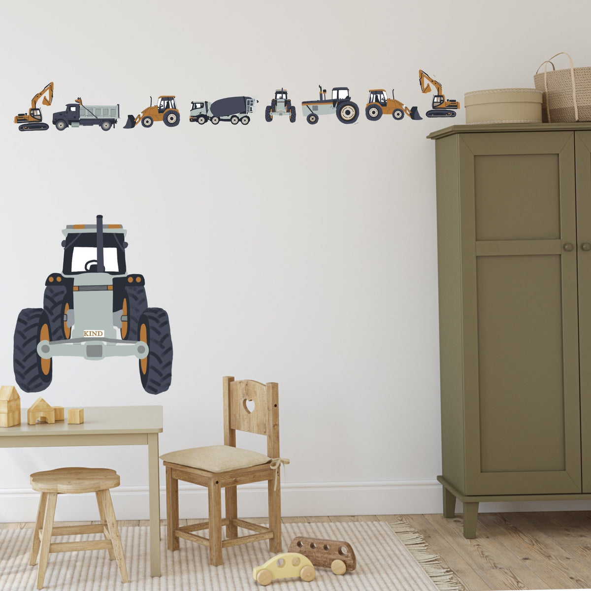 Maxi Tractor | Wall Decals – Blond + Noir